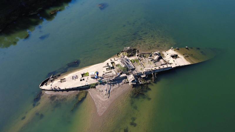 FOTO Sava skoro presušila. Na dnu rijeke pojavio se 'Slovenac'
