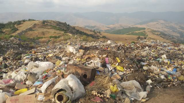 Dobili kaznenu prijavu: Uvezli u Hrvatsku 560 tona otpada
