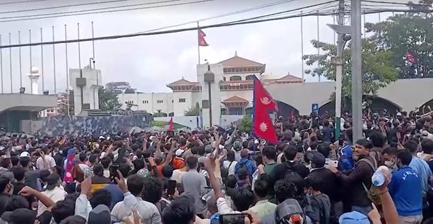 FOTO Najmanje 16 mrtvih u velikim prosvjedima u Nepalu!