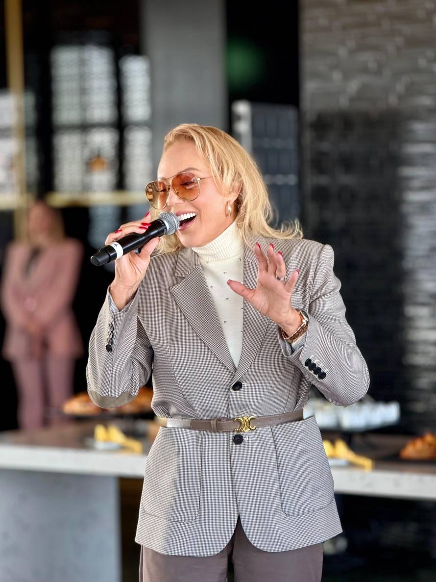 Brena o teškom trenutku: 'Treći koncert u Areni i dalje me boli! Baš me dirnula Rozgina poruka'