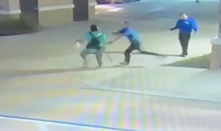 Čovjek sa sjekirom krenuo na MMA borca. Ovako je završilo