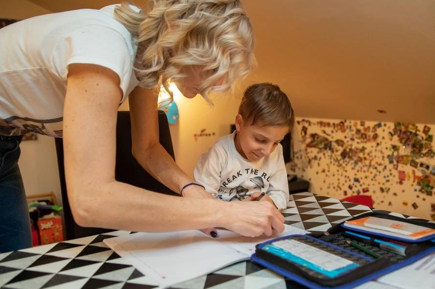 Nevio je krenuo u školu: Imam osam godina i osam kilograma