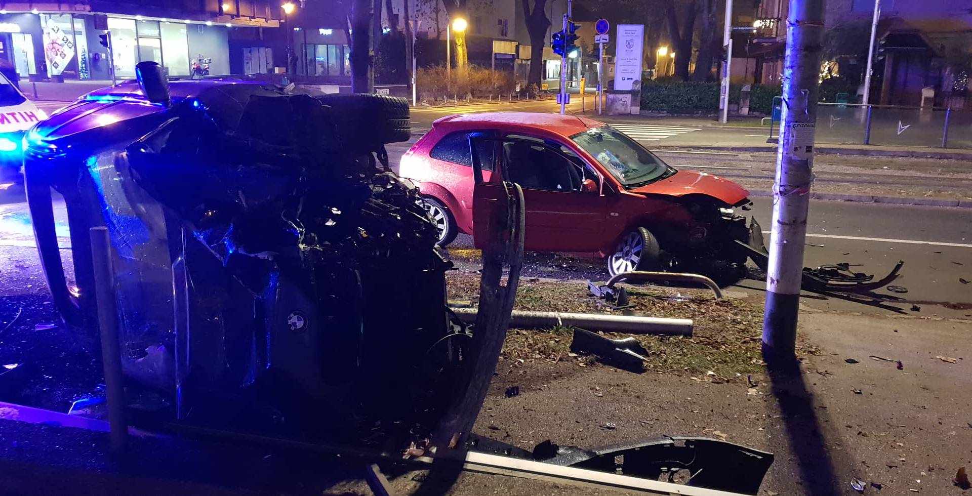 Sudar u centru Zagreba: BMW završio na boku, Ford smrskan