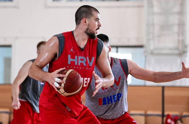 Zagreb: Hrvatski ko&scaron;arka&scaron;i odradili trening uo&ccaron;i odlaska na Olimpijski pretkvalifikacijski turnir