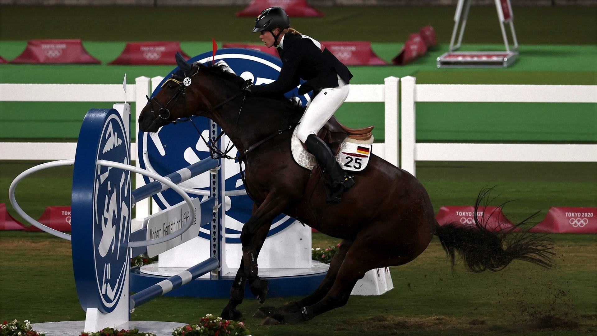 Kaley Cuoco želi kupiti konja kojeg su tukli na Olimpijskim igrama: 'Recite mi cijenu'