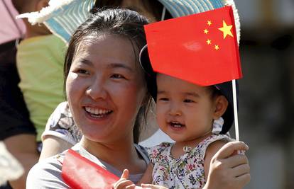 Kina nakon 36 godina ukinula strogu politiku jednog djeteta