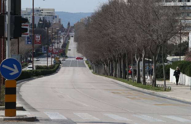 Split: Prazna Poljička cesta u podne