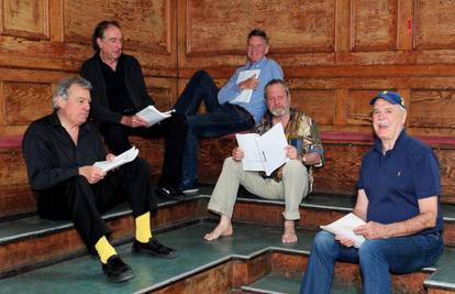 Probe za 'Monty Python uživo, većinom': Kao da smo u školi