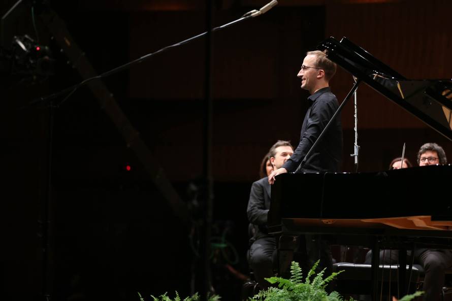 Zagreb: U KD Lisinski održan koncert Zagrebačke filharmonije