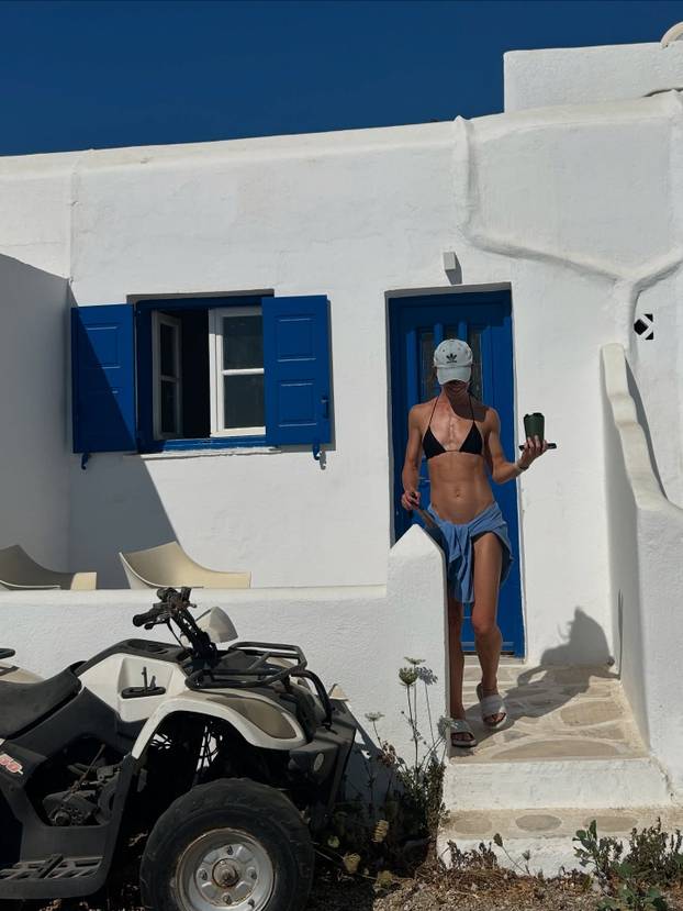 FOTO Boksačica izvadila silikone nakon 20 godina i preporodila se: 'Napokon volim svoje tijelo'