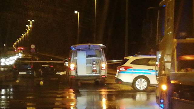 U sudaru tri automobila kod Splita poginula je žena (73)