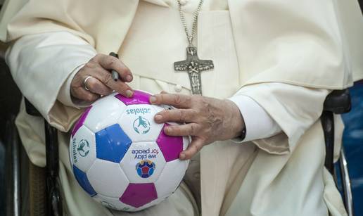 Stao nogomet zbog smrti pape. Odgodili sve utakmice u Italiji