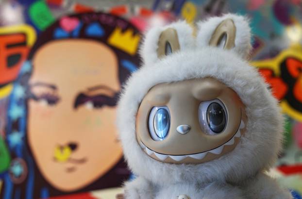 Moscow restaurant offers Labubu-shaped dessert