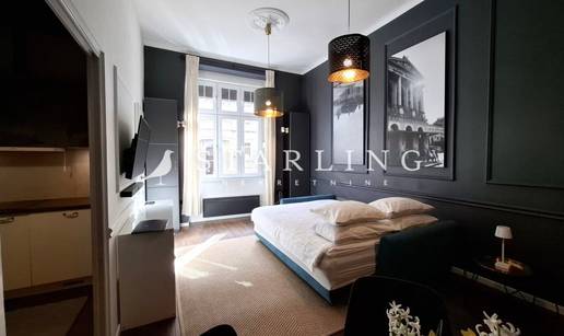 Stan od 28 m² u centru Zagreba prodaje se za 198.000 €. Pažnju privukla fotografija na zidu
