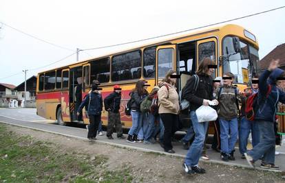 Autobusom kojem ne rade kočnice vozili djecu u školu