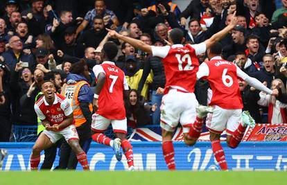 Arsenal dominantno projurio kroz Chelsea i vratio se na vrh