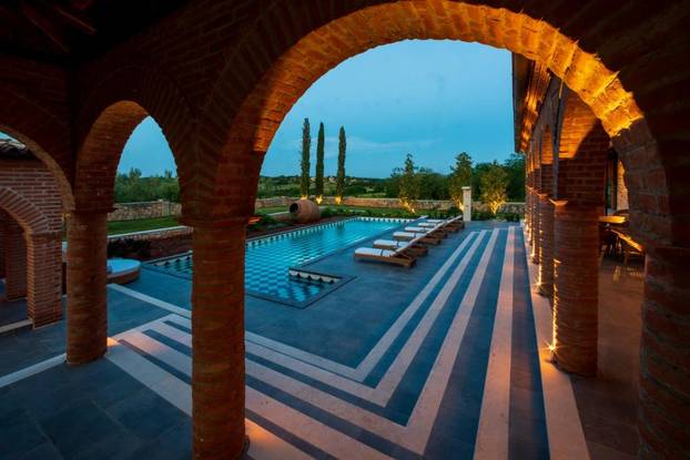 FOTO Kao da ste u Toskani: Ova predivna vila spaja talijanski dizajn i istarski šarm