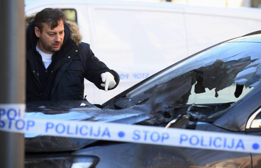Zagreb: U Prilazu Gjure Deželića zapaljeno je osobno vozilo, policijski očevid u tijeku