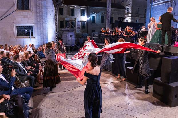 Dubrovnik: Opera galom ispred Katedrale zatvorene su 77. Dubrovačke ljetne igre