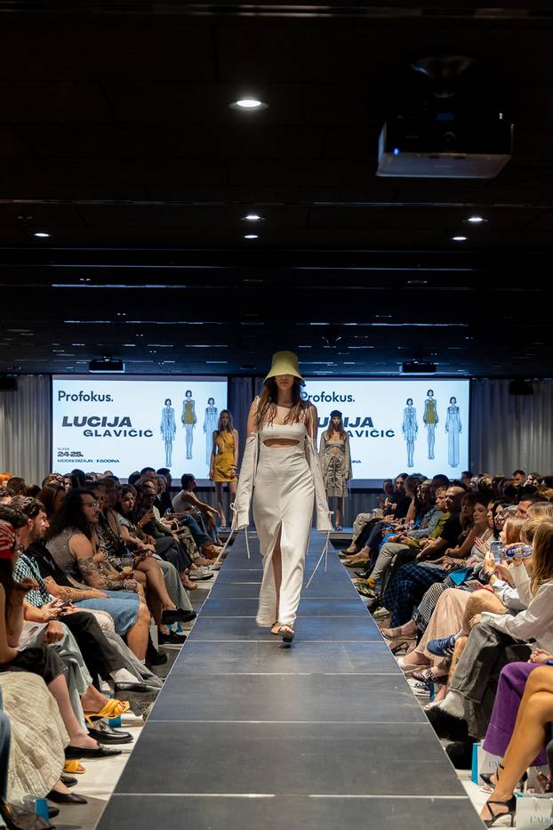 Polaznici Profokusa predstavili vlastite modne kreacije na reviji