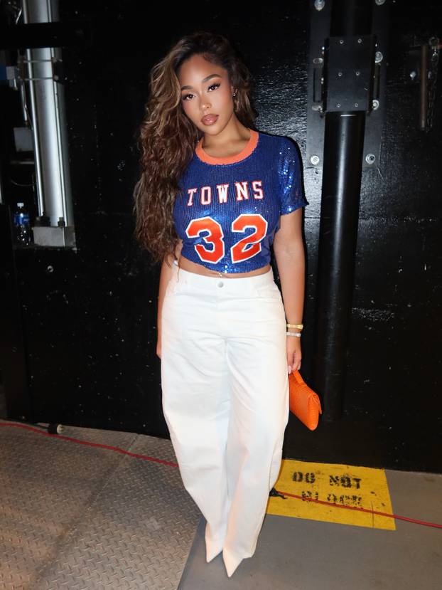 FOTO Djevojka NBA zvijezde na utakmici otkrila previše. Ili ne?