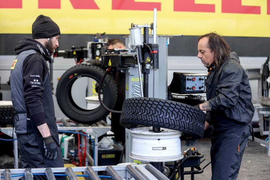 Zagreb: Obilazak servisnog parka na Velesajma uoči WRC Croatia Rallyja 2023.