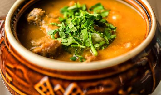 Isprobajte harčo - finu i toplu gruzijsku juhu od govedine