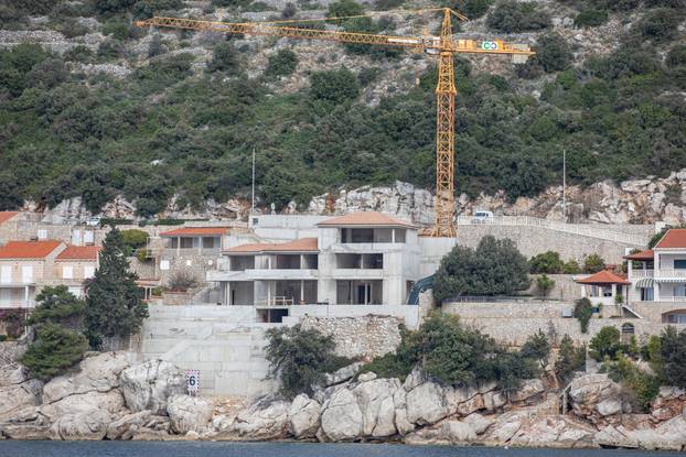 Dubrovnik: Bivši nogometaš Darijo Srna gradi svoju vikendicu u Lozici
