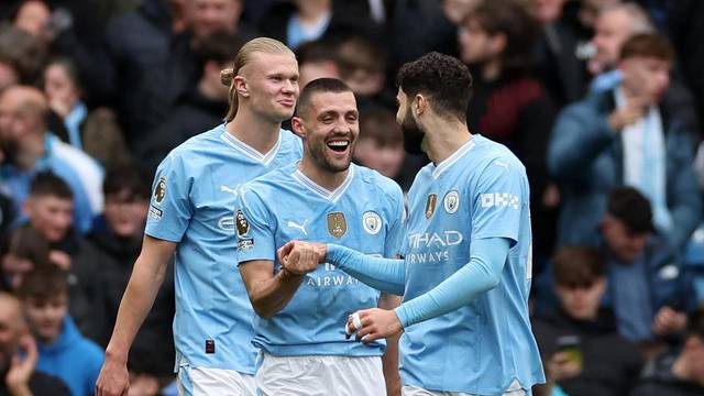 Premier League - Manchester City v Luton Town