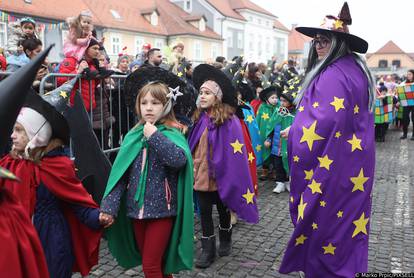 FOTO Najluđi fašnik u Hrvatskoj počeo je povorkom maskiranih klinaca iz dječjih vrtića