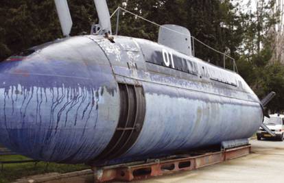 Darežljivi Crnogorci Srbiji su darovali hrvatsku podmornicu