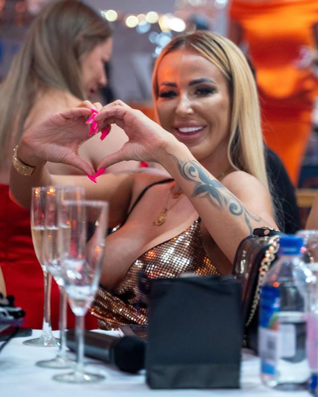 FOTO Ma, ovo se ne viđa često! Pogledajte kako je izgledao izbor za Miss Metropole...