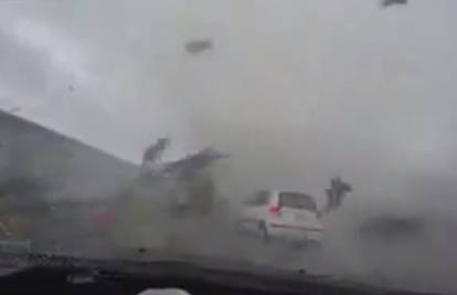 Nosi sve pred sobom: Snimka tajfuna koji je razorio Tajvan