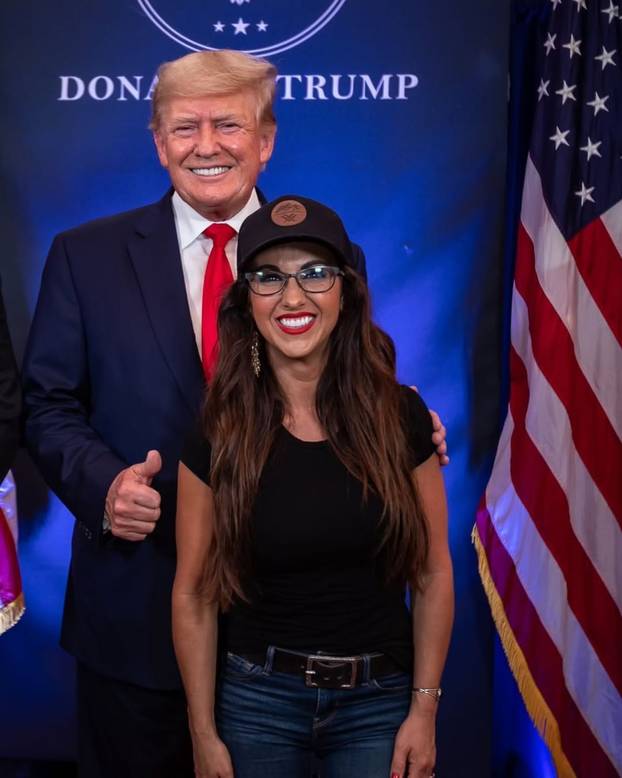 FOTO Pala ko kruška! Trumpova zastupnica koja obožava oružje tresnula u Zastupničkom domu