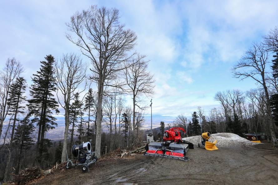 U prvim danima sije?nja zagreba?ko Sljeme bez hladne zime i pravog snijega