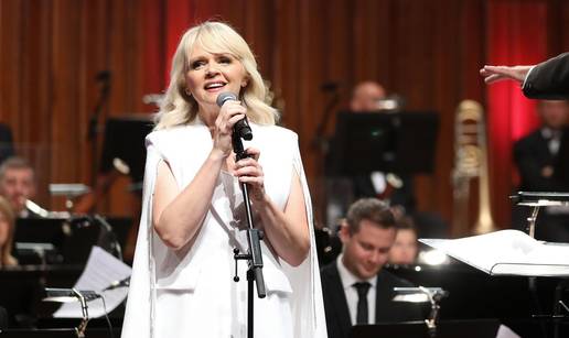 Tajči: Starjeti je privilegij i čast, ali razmišljala sam o odlasku pod nož u nekim trenucima....