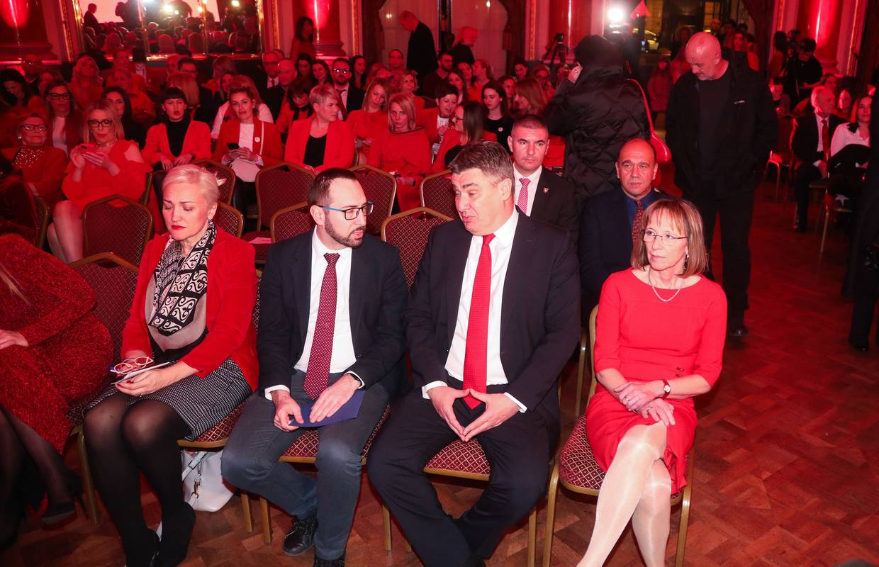 Tomašević i Milanović govorili su  na Danu crvenih haljina: Nije lako govoriti o svom zdravlju