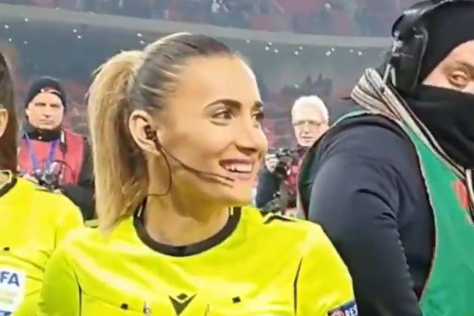 Zanosna Albanka ukrala svu pažnju na utakmici Lige prvaka