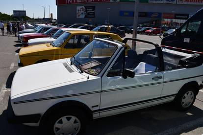 U Slavonskom Brodu održan 5. međunarodni susret oldtimera