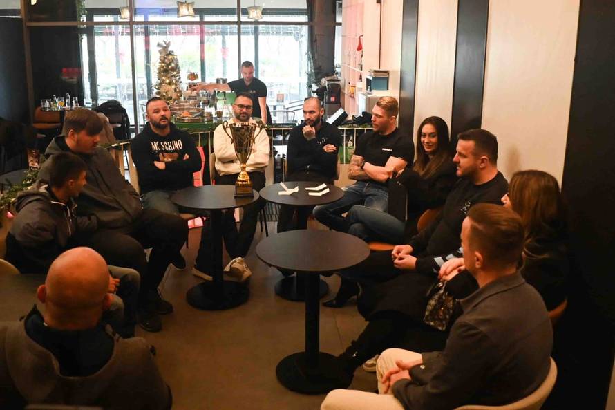 Četiri kafića Kaštela: Livaja je prvo ime, igrat će i Kalik, Šego, Subašić, Tomasov, Maloča...