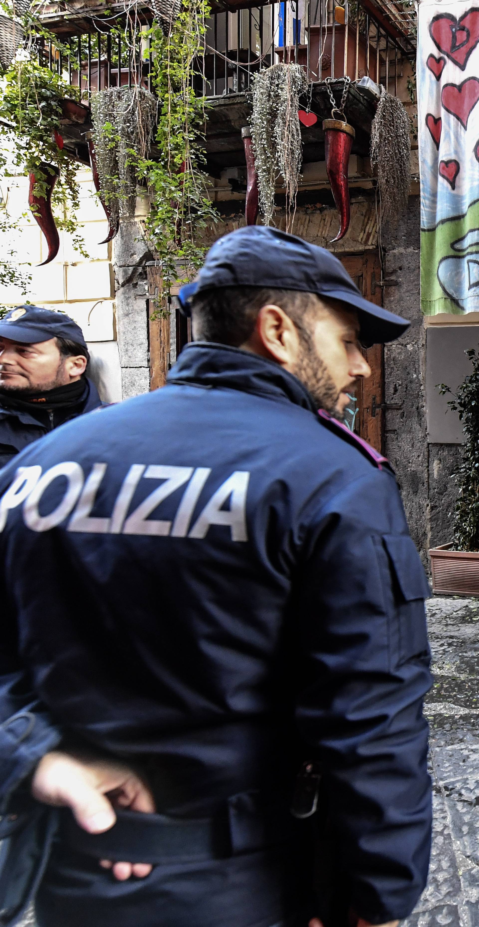 Pizzeria Gino Sorbillo bomb explosion in the night