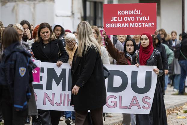Zbog femicida u Mostaru održana je prosvjedna šetnja 