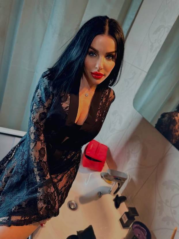 FOTO Nekad su se ljubile pred cijelim svijetom: Evo kako sad izgledaju djevojke iz  t.A.T.u.