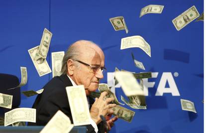 Uznemirujuće brojke: Blatter u Fifi imao plaću 270.000 eura!