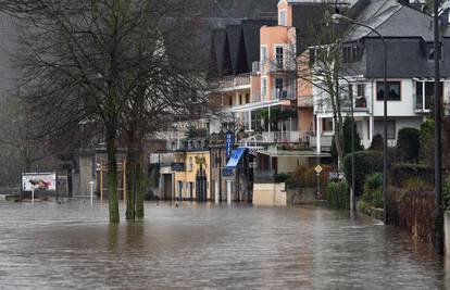 Obilne kiše uzrokovale poplave u Njemačkoj, evakuirali ljude