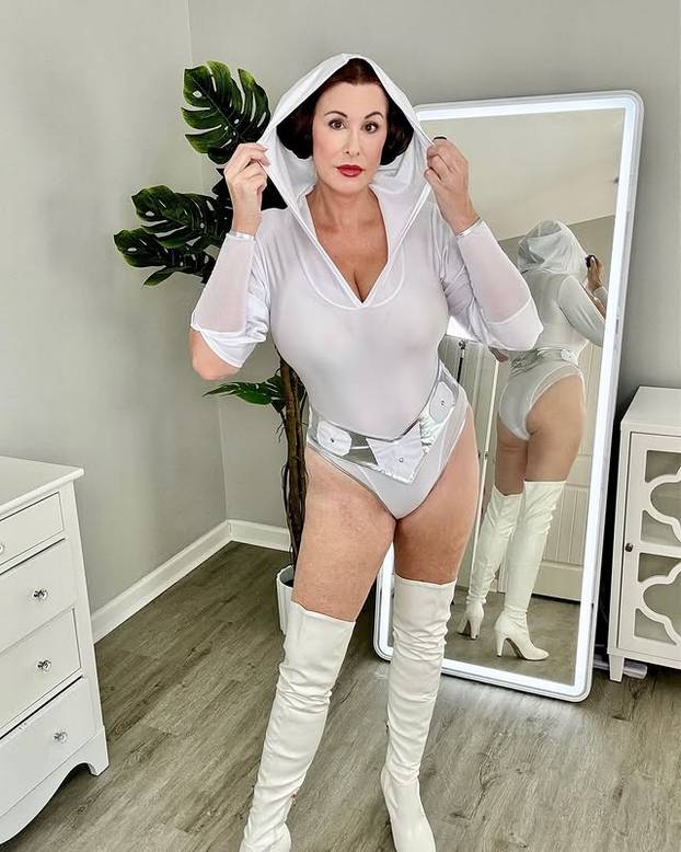 FOTO Bujna i iskusna: S 18 su mi govorili da sam debela, a s 58 godina sam 'bomba'