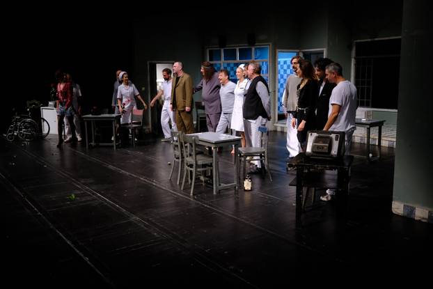 Predstava “Let iznad kukavičjeg gnijezda” u ZKM-u