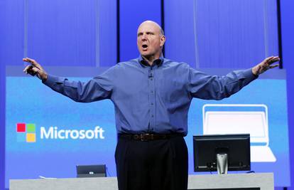 Ballmer se uz suze  i Time of My Life oprostio od Microsofta