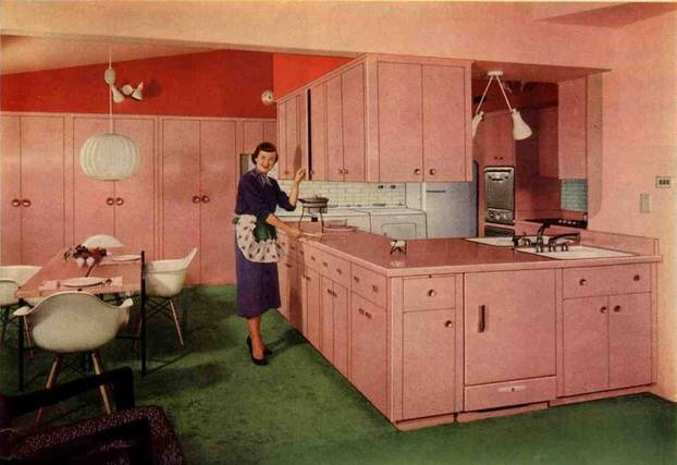 Razvoj kuhinje kroz povijest: Od male prostorije za pohranu do glavnog mjesta za druženje