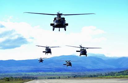 Black Hawk u Udbini: Napravili zračni desant sa 17 helikoptera